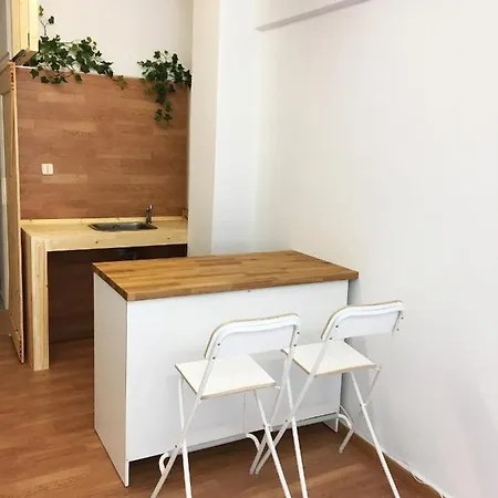 Kinfeels' Downtown Apartment B2 Лариса Экстерьер фото